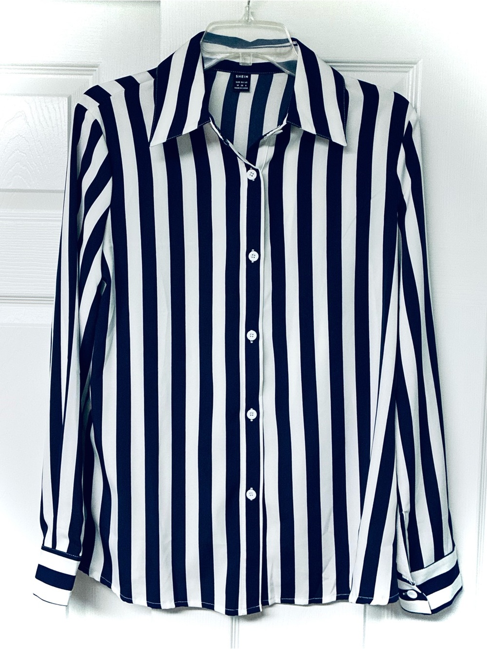 NWOT Striped Button Down Long Sleeve Shirt Navy/White Size Medium